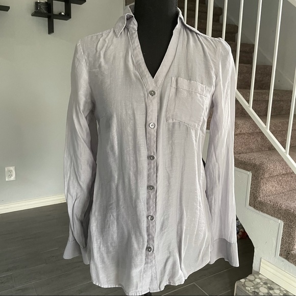Express sheer button up top - Picture 1 of 8